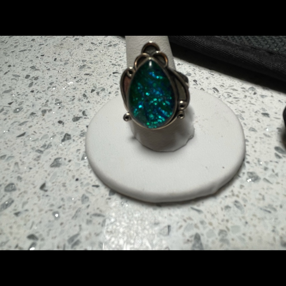 Gogeous Green & Blue 0pal size 7 gold v